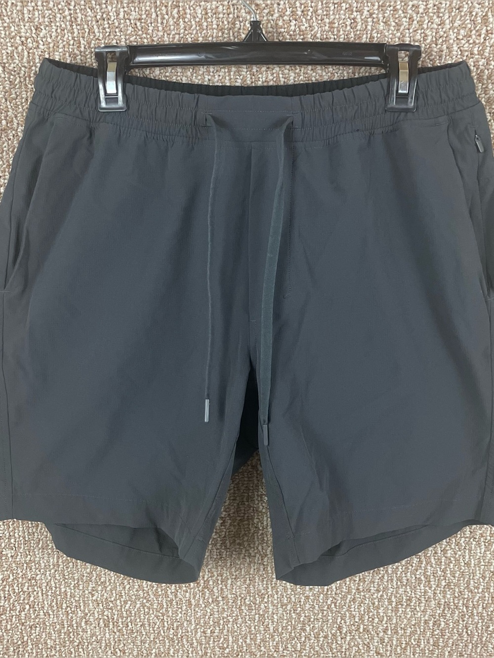 Lululemon Bowline Shorts 8" Men’s Large Stretch Black  184